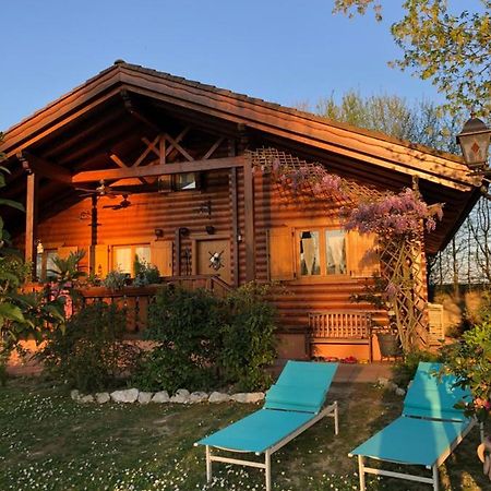 Chalet B&B Laghetti Martina Crevalcore 외부 사진